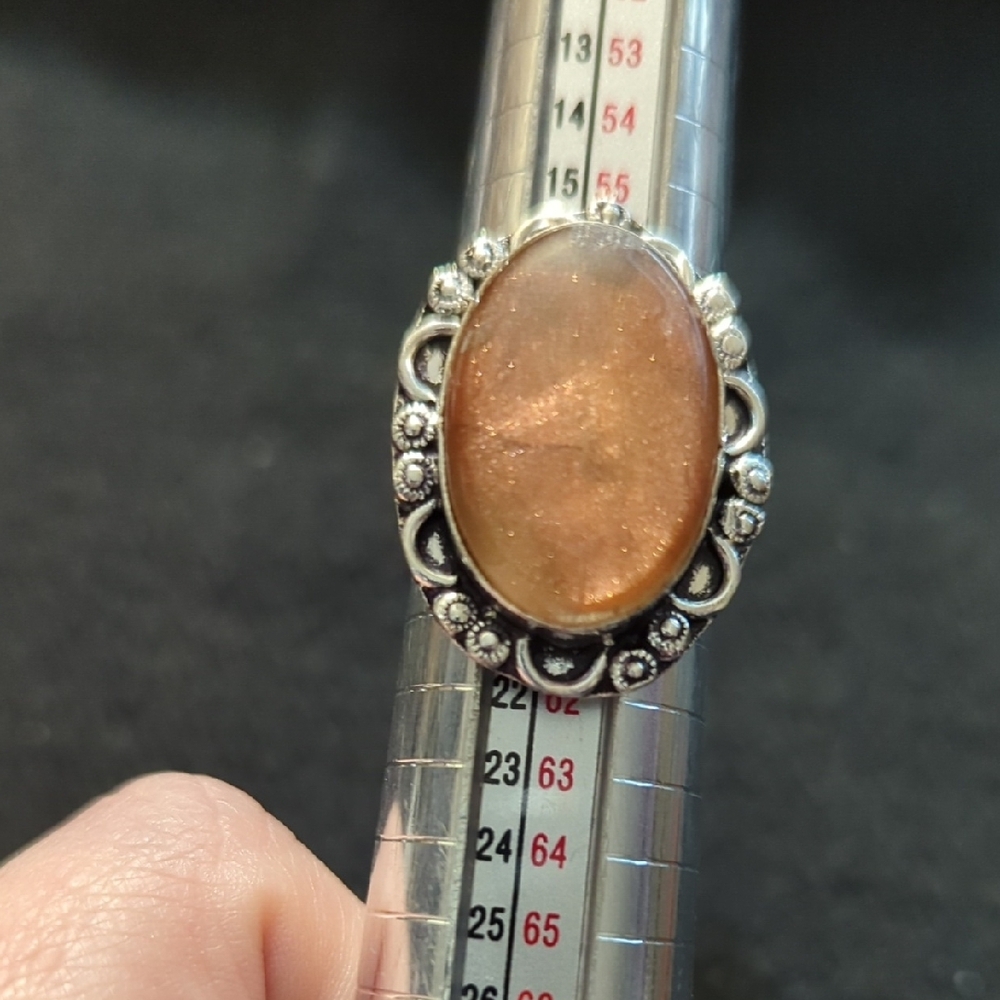 Silver Plated Peach Sunstone Gemstone Oval Statement Ring - Size 8.75 - Picture 9 of 9